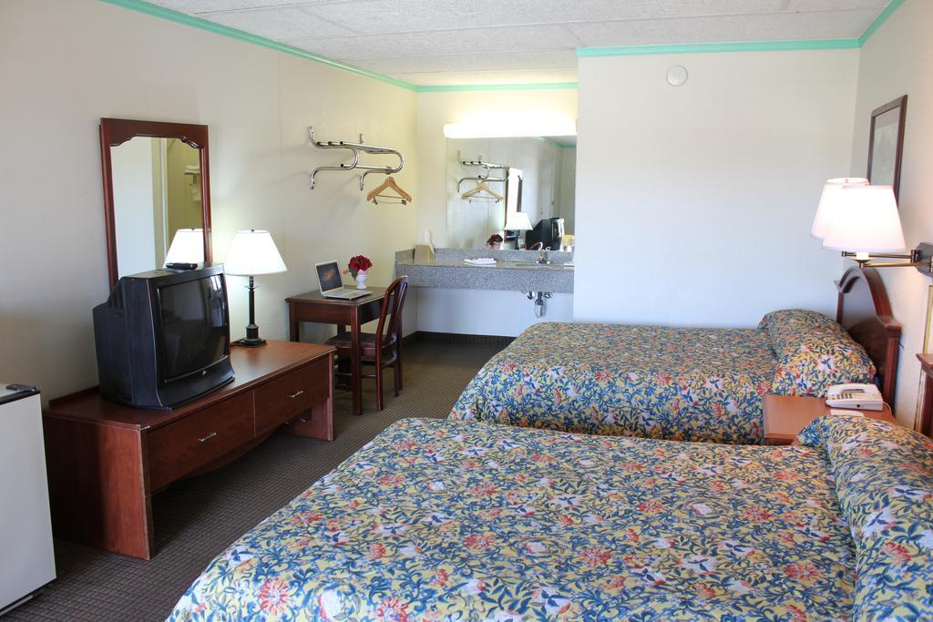Econo Lodge Charlotte Airport Area Eksteriør billede