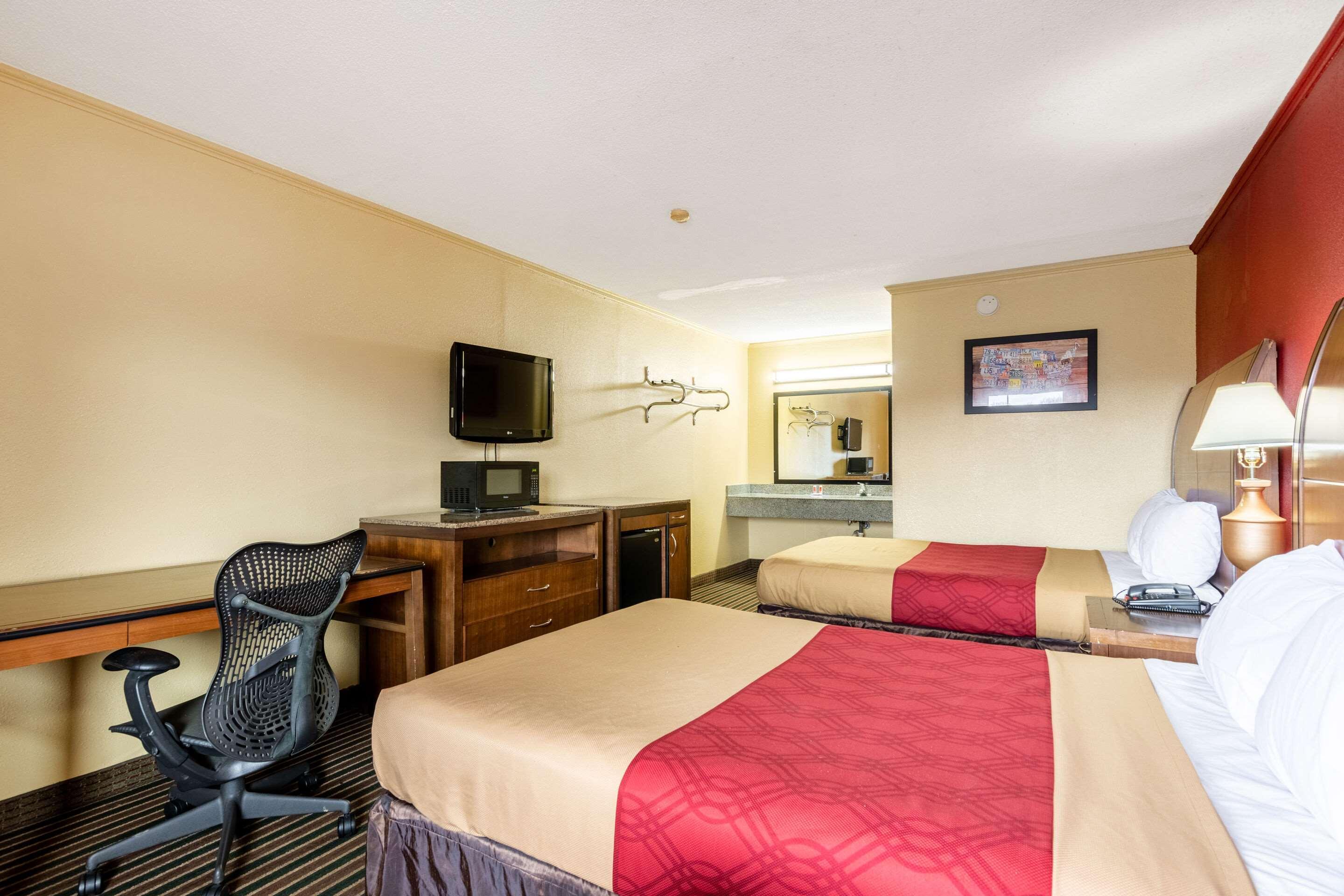 Econo Lodge Charlotte Airport Area Eksteriør billede