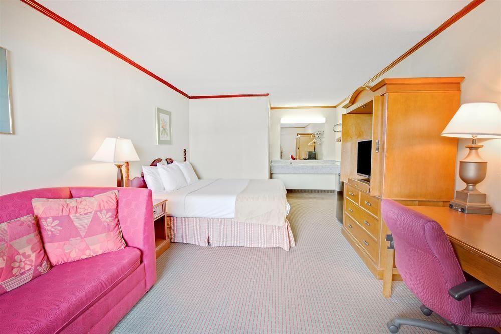 Econo Lodge Charlotte Airport Area Eksteriør billede